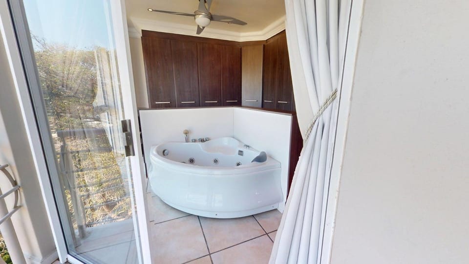 Bathroom, Bath
