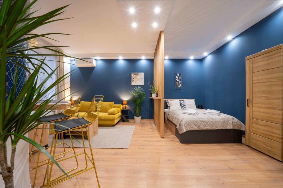 Bed, Photo of the whole room