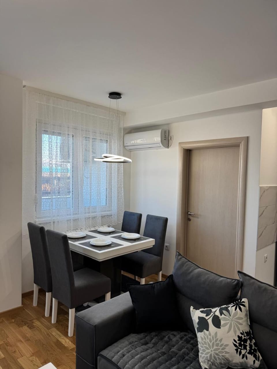 Neco Lux Apartman Apartment in Serbia