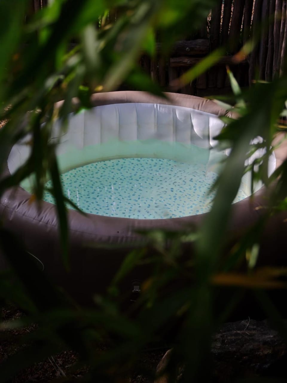 Logement insolite glamping tipi Var Grimaud Luxury tent in Grimaud