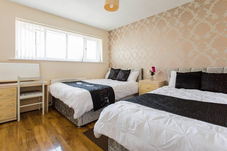 Bed, Bedroom