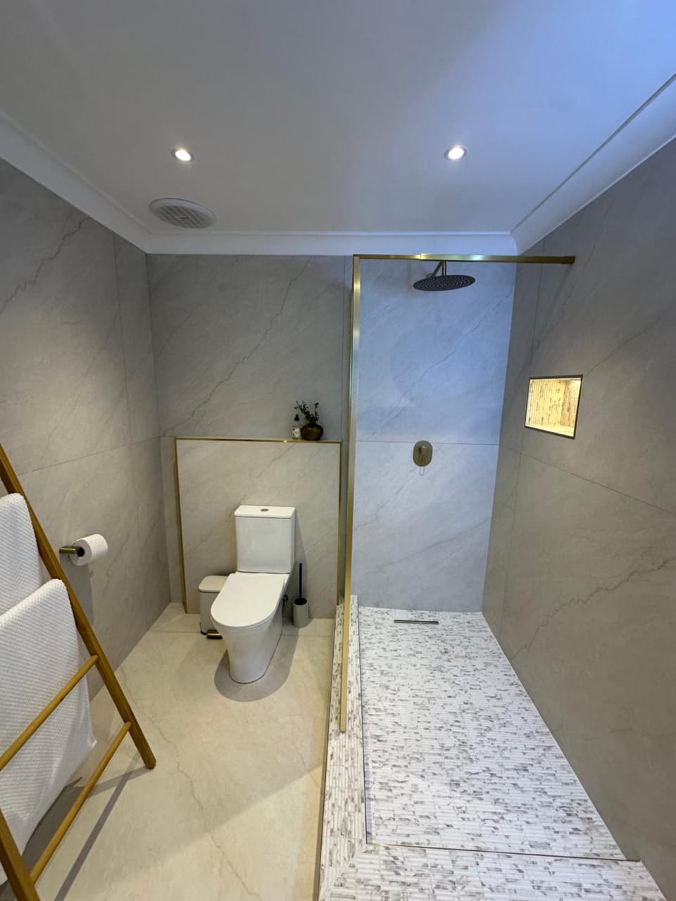 Luxe Stay Somerset West 4 Apartment in Cape Town