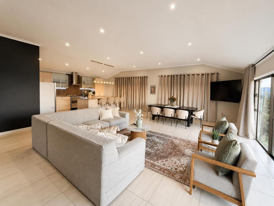 Luxe Stay Somerset West 4 Apartment in Cape Town