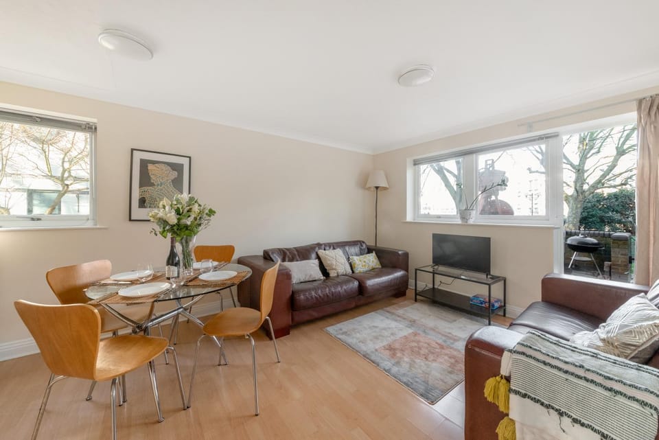 BBQ facilities, Garden, Balcony/Terrace, Living room, Seating area, Dining area, Entertainment, internet