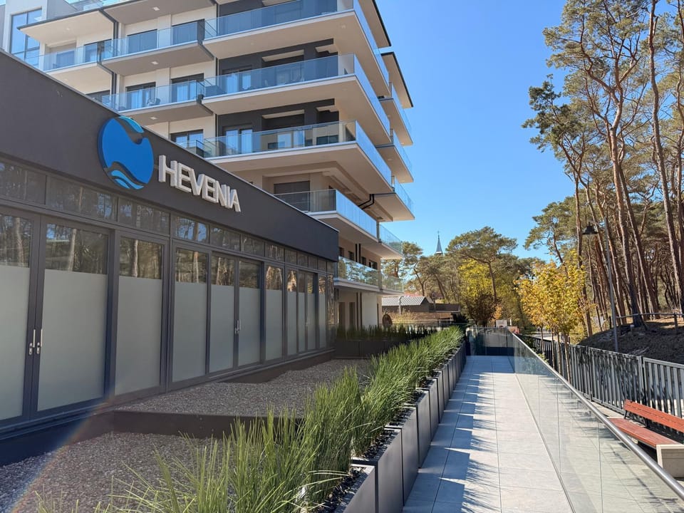Property building, Day