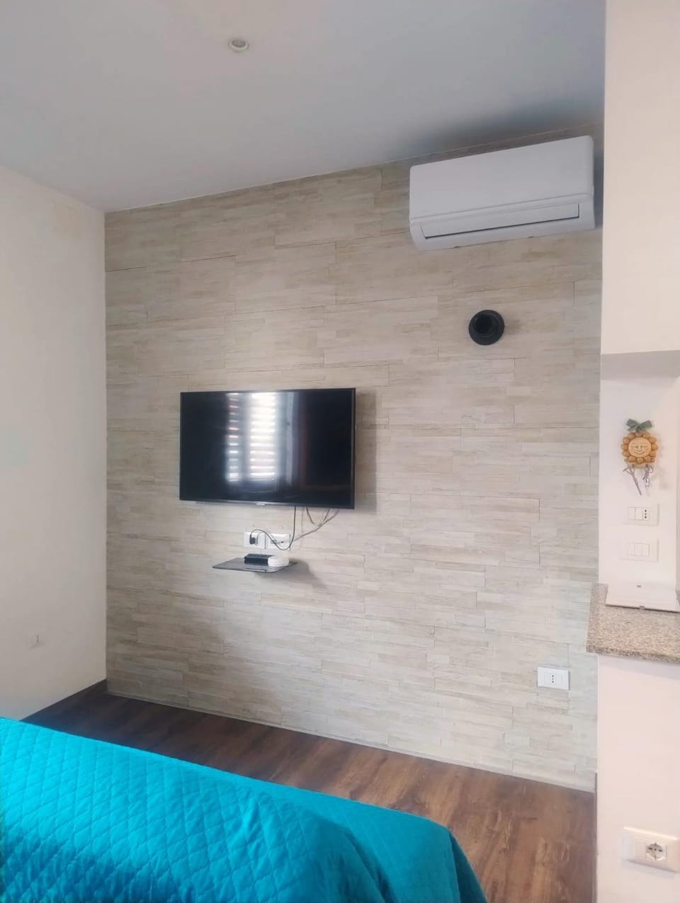Bed, TV and multimedia, Evening entertainment, air conditioner
