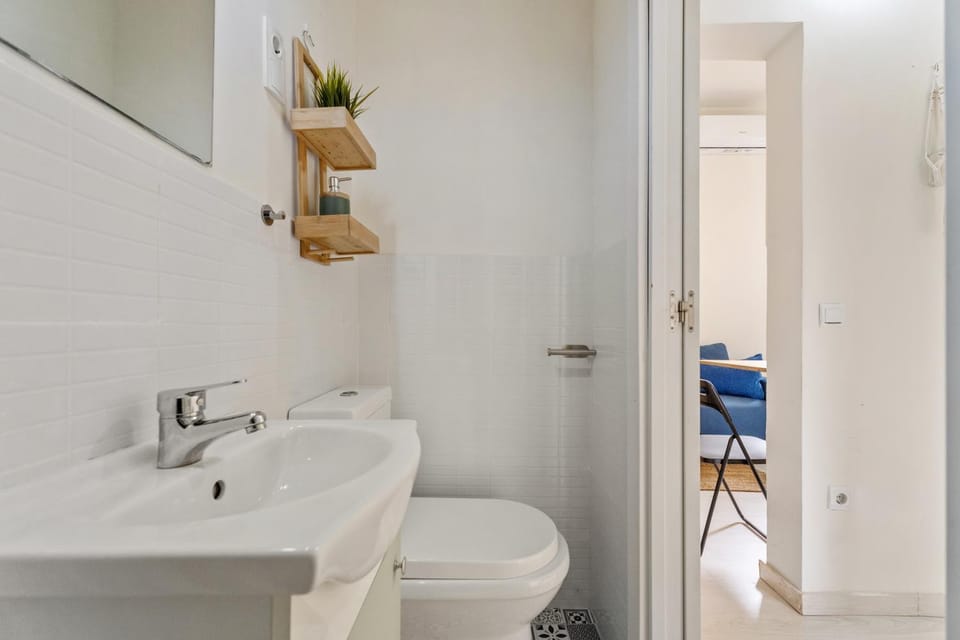 Toilet, Bathroom