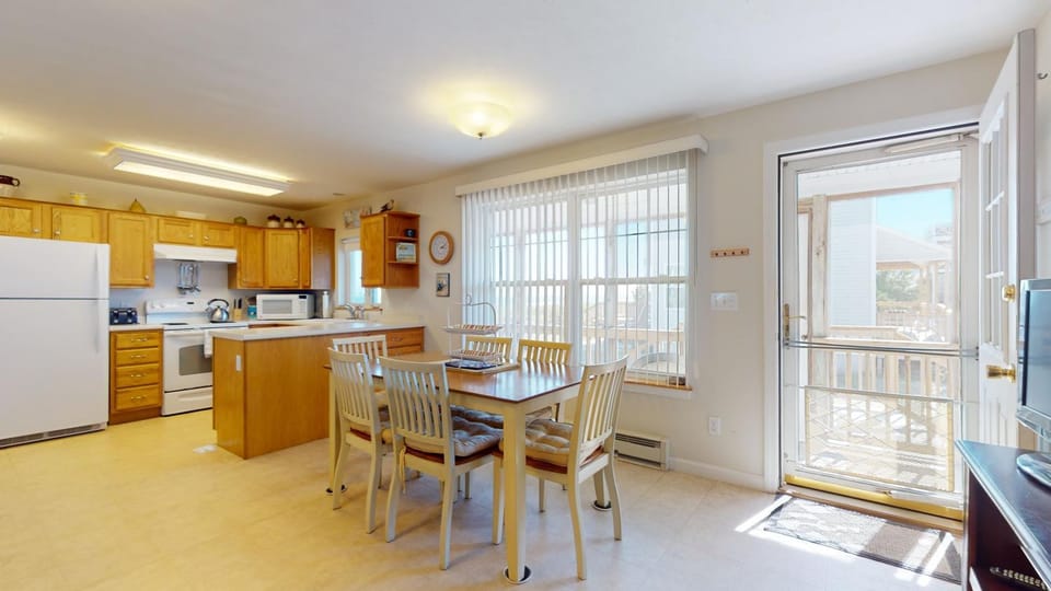 Cottage by the Sea #3 by Bayley Vacation Rentals House in Old Orchard Beach