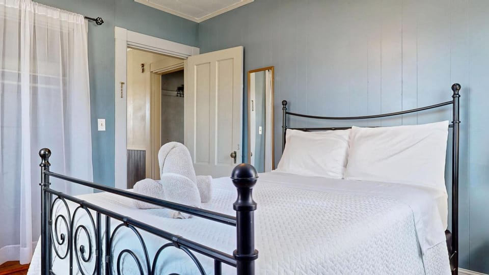 Dancing Queen by Bayley Vacation Rentals House in Old Orchard Beach