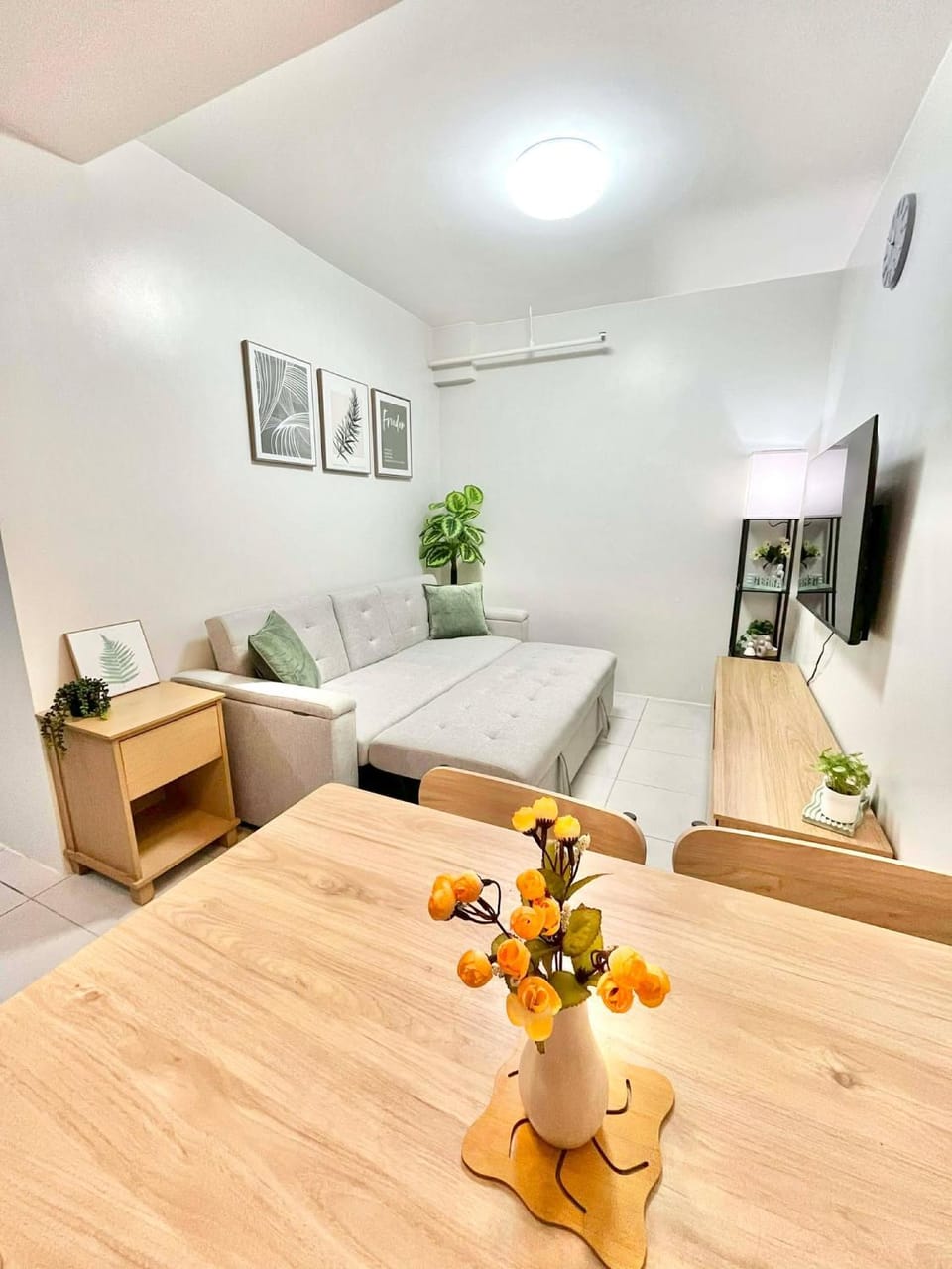 Communal lounge/ TV room, TV and multimedia, Living room, Evening entertainment