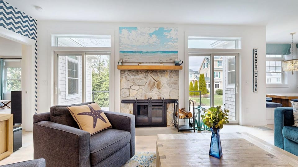 Family Tides by Bayley Vacation Rentals House in Scarborough
