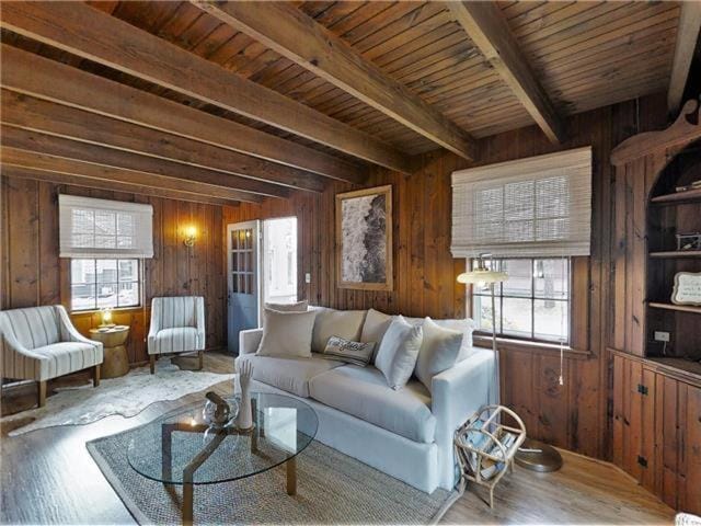 Knotty Nauti by Bayley Vacation Rentals House in Pine Point