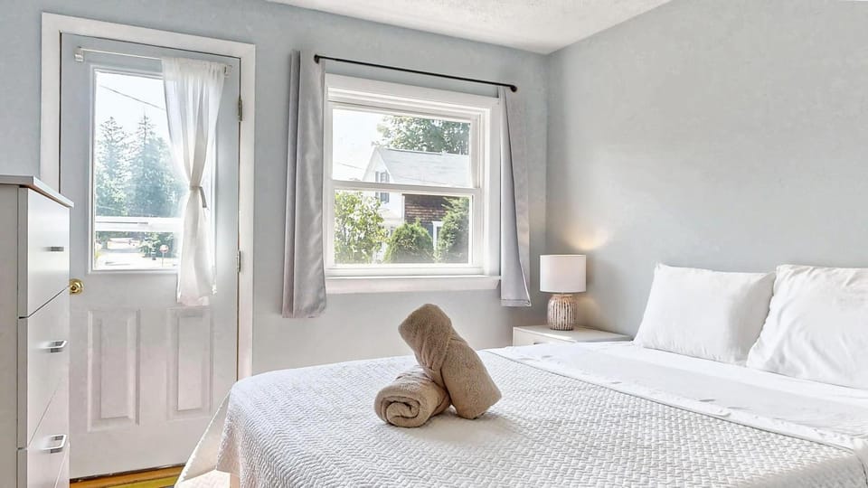 Seaglass Cottage by Bayley Vacation Rentals House in Old Orchard Beach