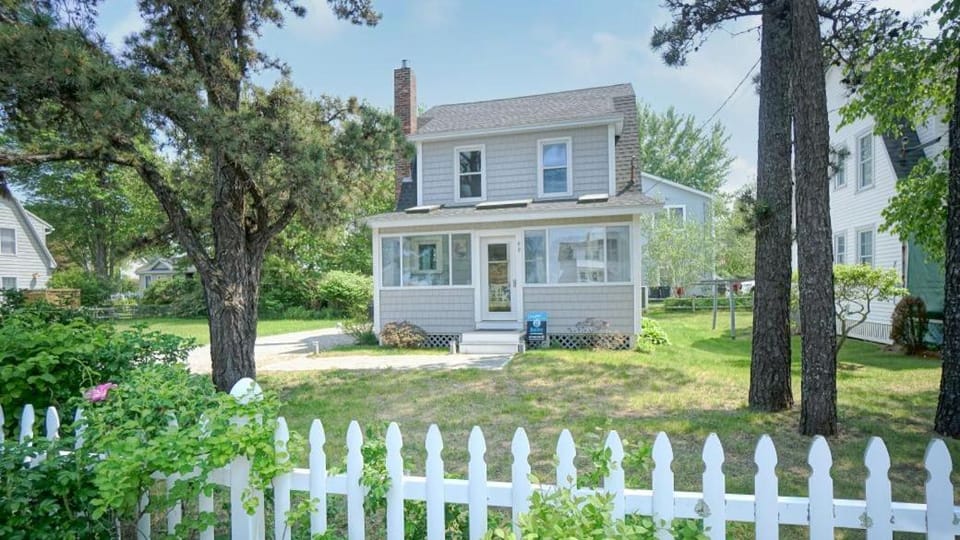 Seas the Day by Bayley Vacation Rentals House in Scarborough