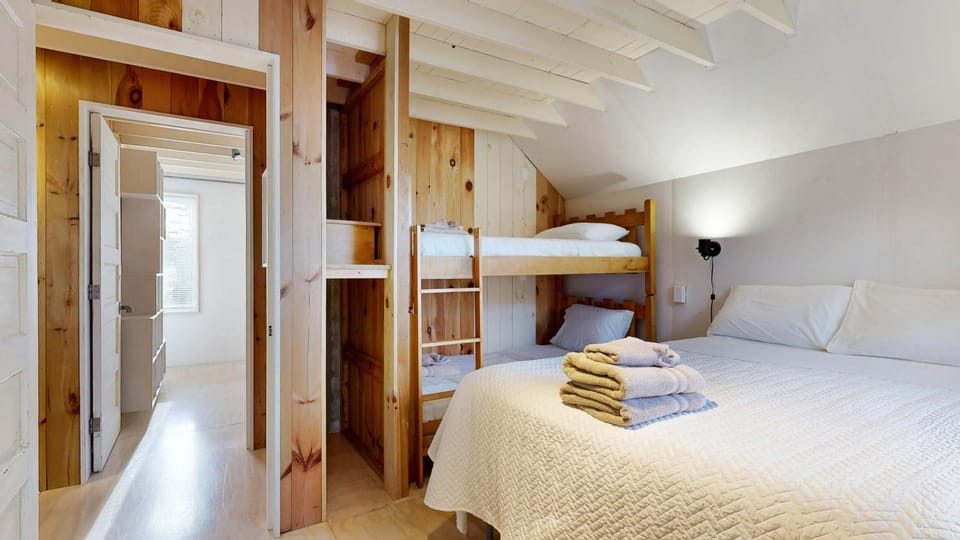 Tide & Timber by Bayley Vacation Rentals House in Old Orchard Beach