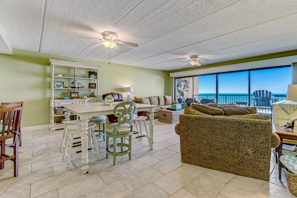 Beachfront 6th floor Condo with Ocean View - Amelia by the Sea Apartment in Fernandina Beach