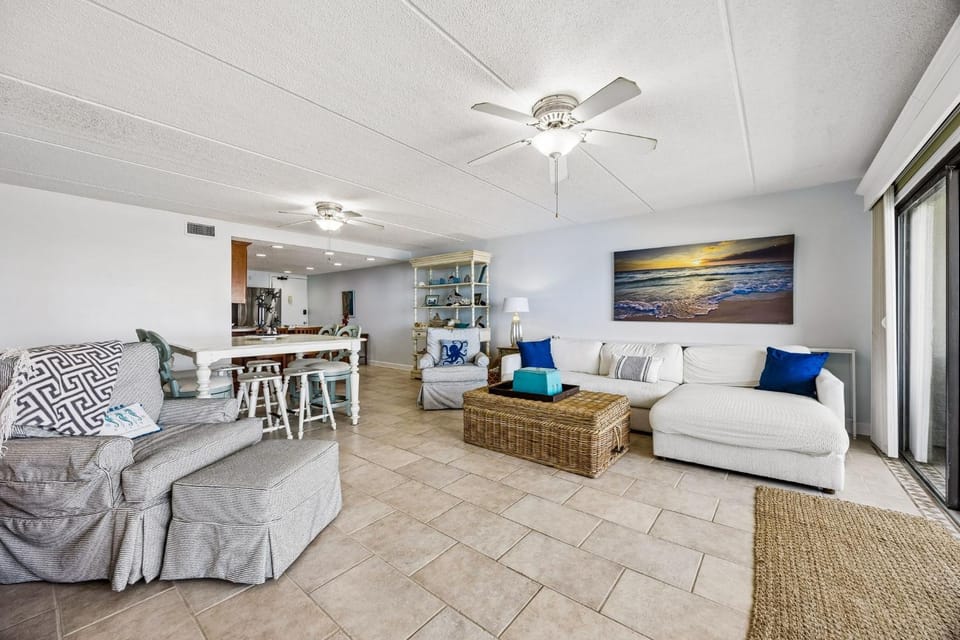 Beachfront 6th floor Condo with Ocean View - Amelia by the Sea Apartment in Fernandina Beach