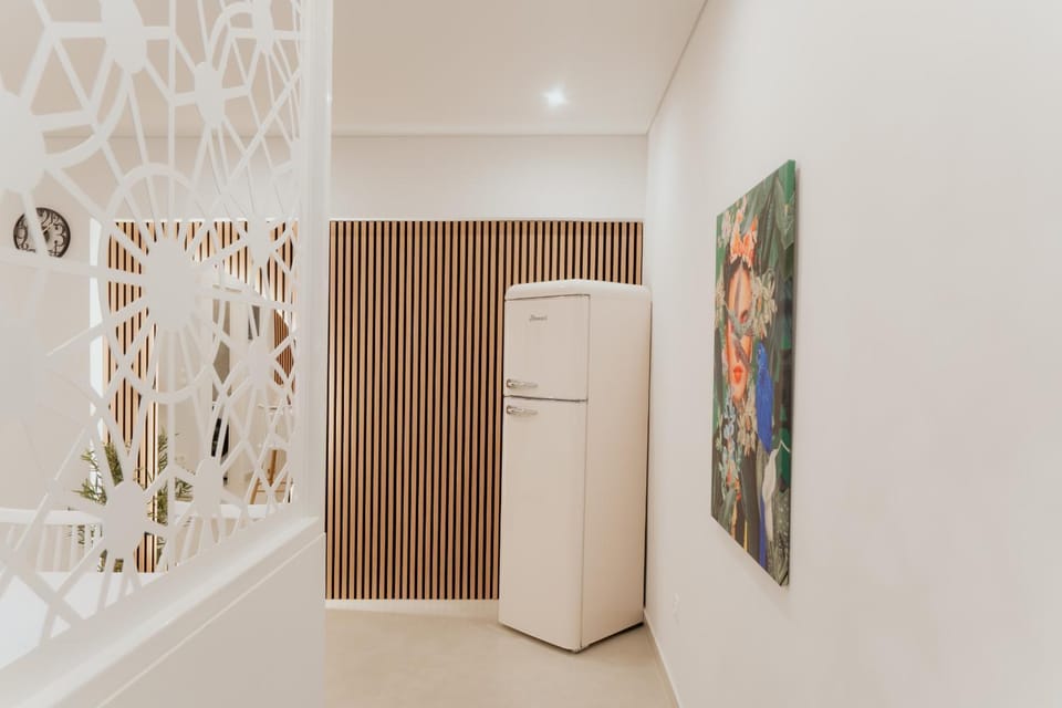 1BR Designer Suite Homey Feel Near Metro Apartment in Athens