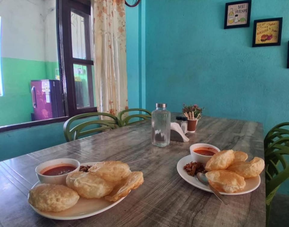 Green Hill Home Bed and Breakfast in West Bengal