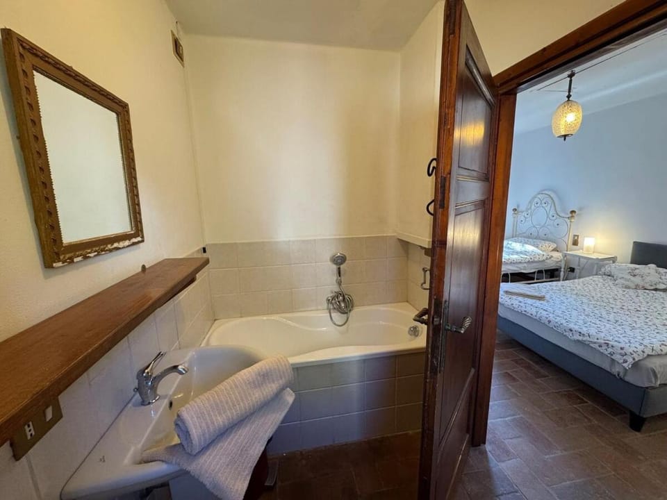 Allo Scoiattolo House in Lucca