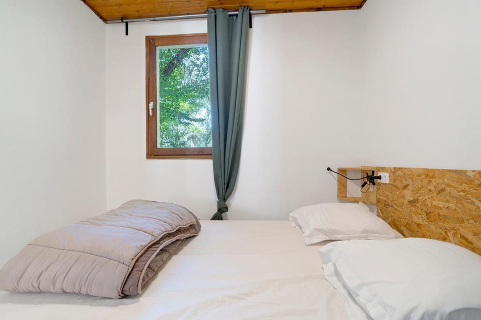Property building, Living room, Bedroom