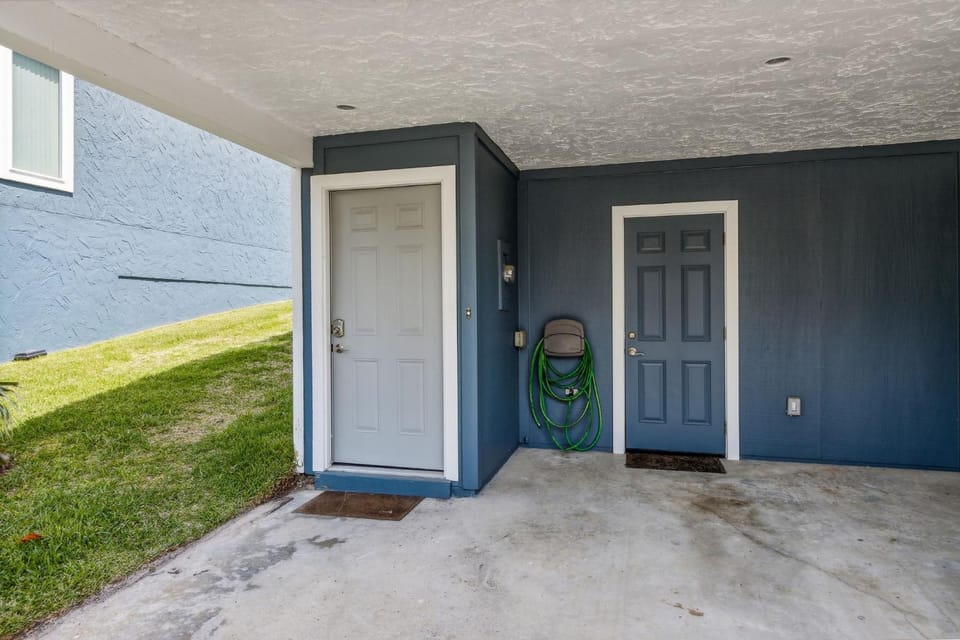 Amelia Island Beachfront Retreat - 2br - Sandpiper Loop House in Fernandina Beach