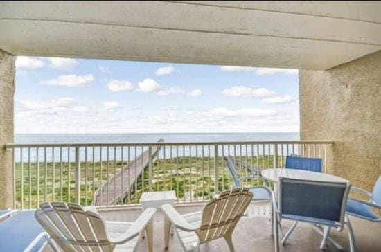 Cozy Ocean View Family Retreat - 3BR - Amelia by the Sea Apartment in Fernandina Beach