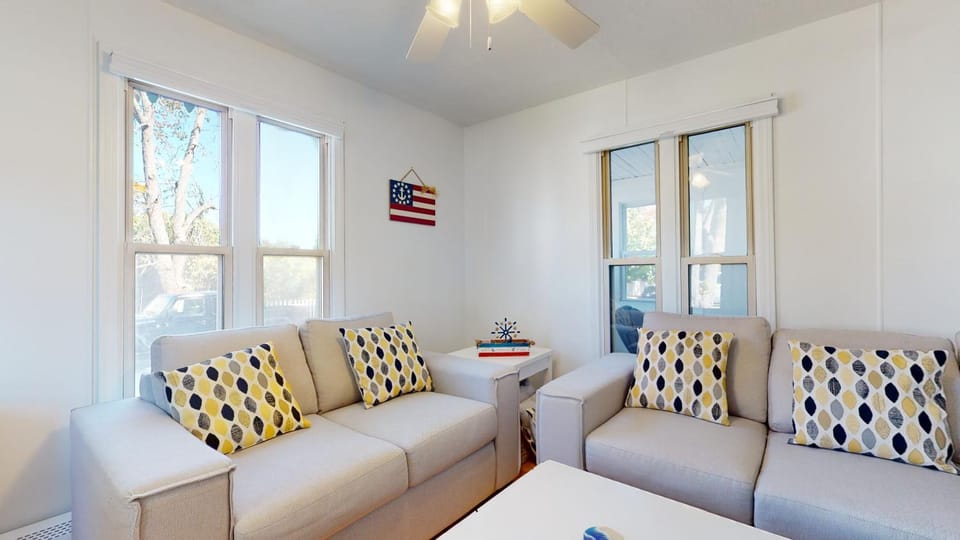 Summer by the Sea by Bayley Vacation Rentals House in Old Orchard Beach