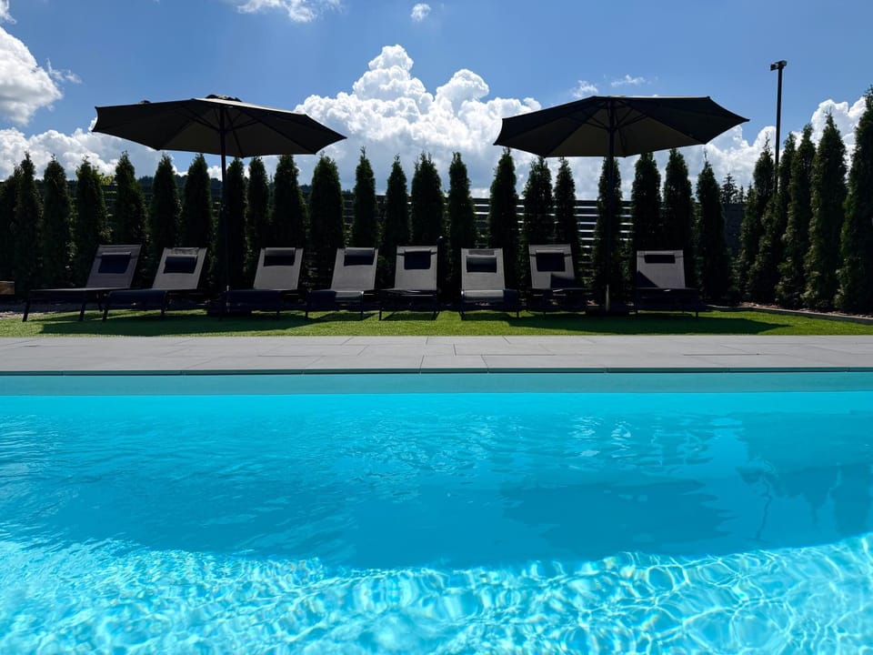 Day, Pool view, Swimming pool, sunbed