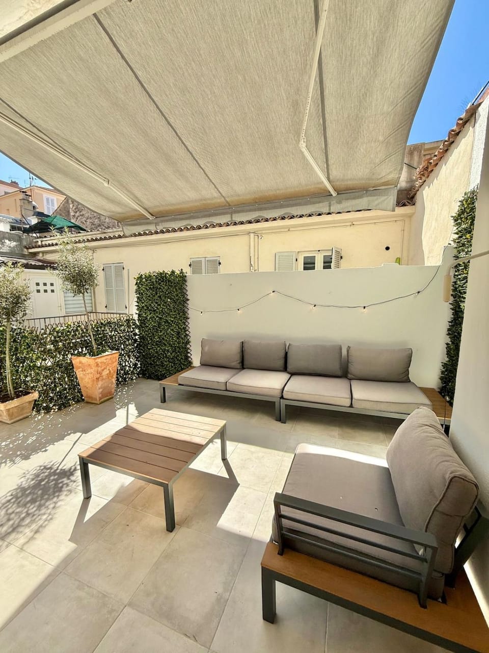 2 bedrooms, large terrace, city center Apartment in Cannes