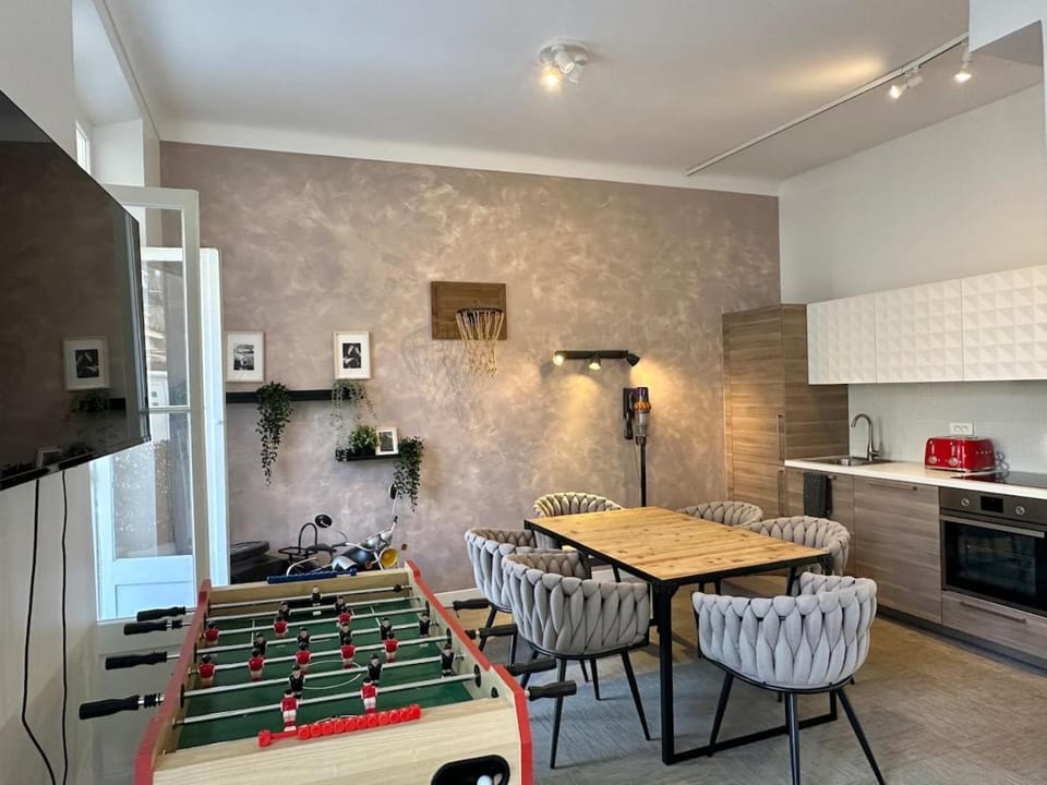 2 bedrooms, large terrace, city center Apartment in Cannes