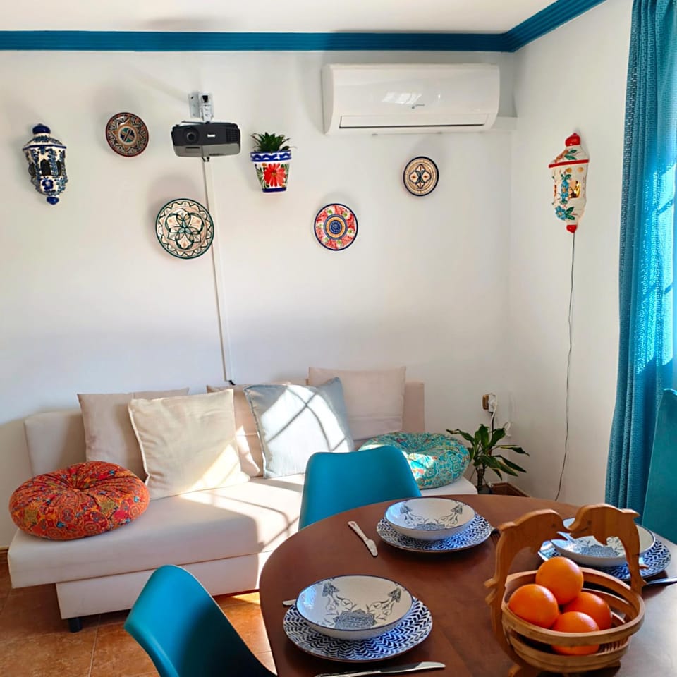 Living room, air conditioner