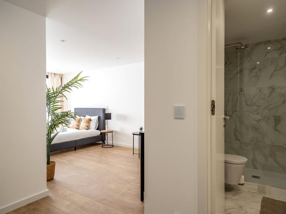 Bathroom, Bedroom
