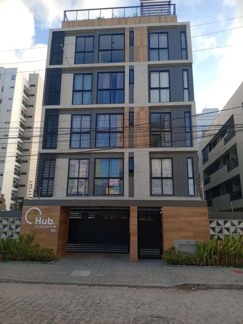 Facade/entrance