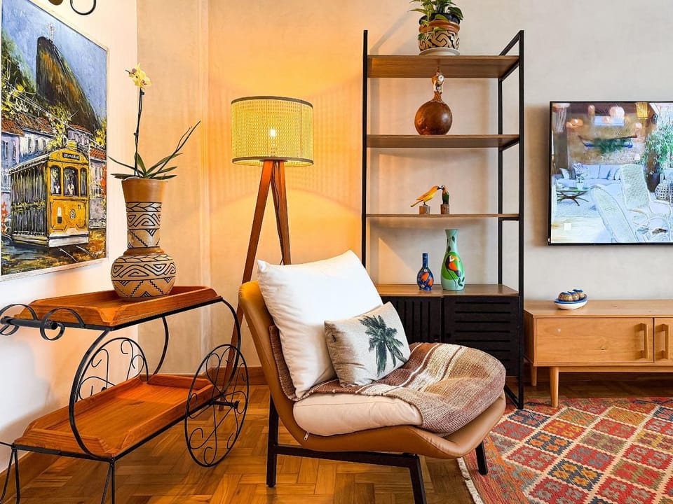 Communal lounge/ TV room, Living room, Dining area
