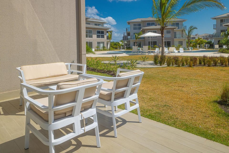 Patio, Garden, sunbed