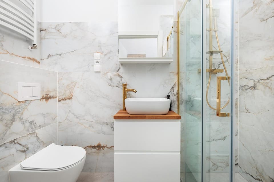 Shower, Toilet, Bathroom, Other, heating, internet, towels