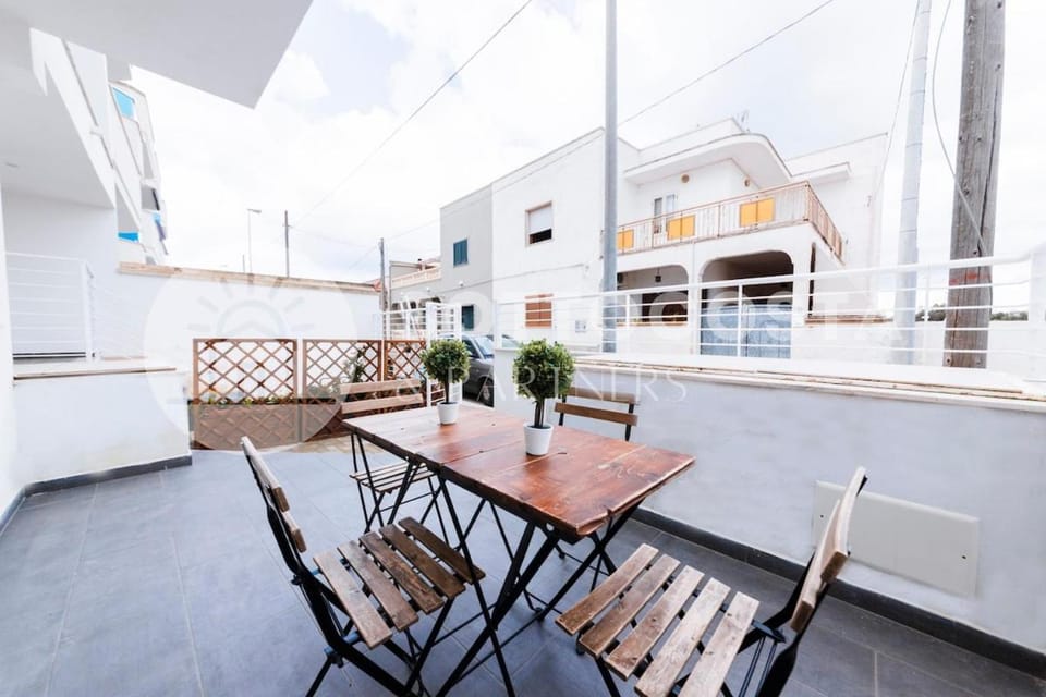 Patio, Balcony/Terrace