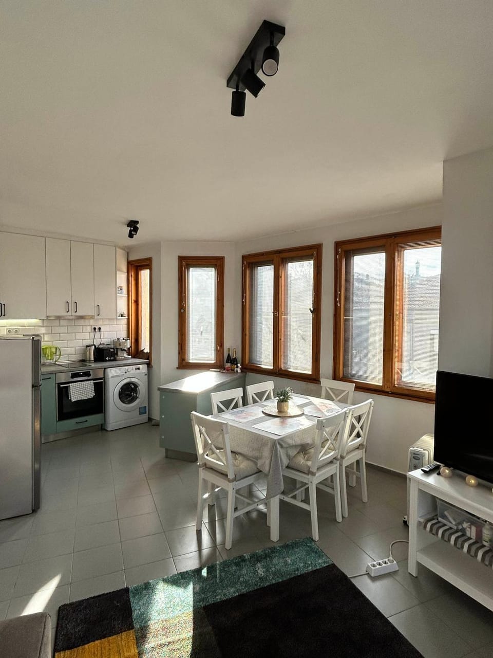 Kitchen or kitchenette, Living room, Dining area