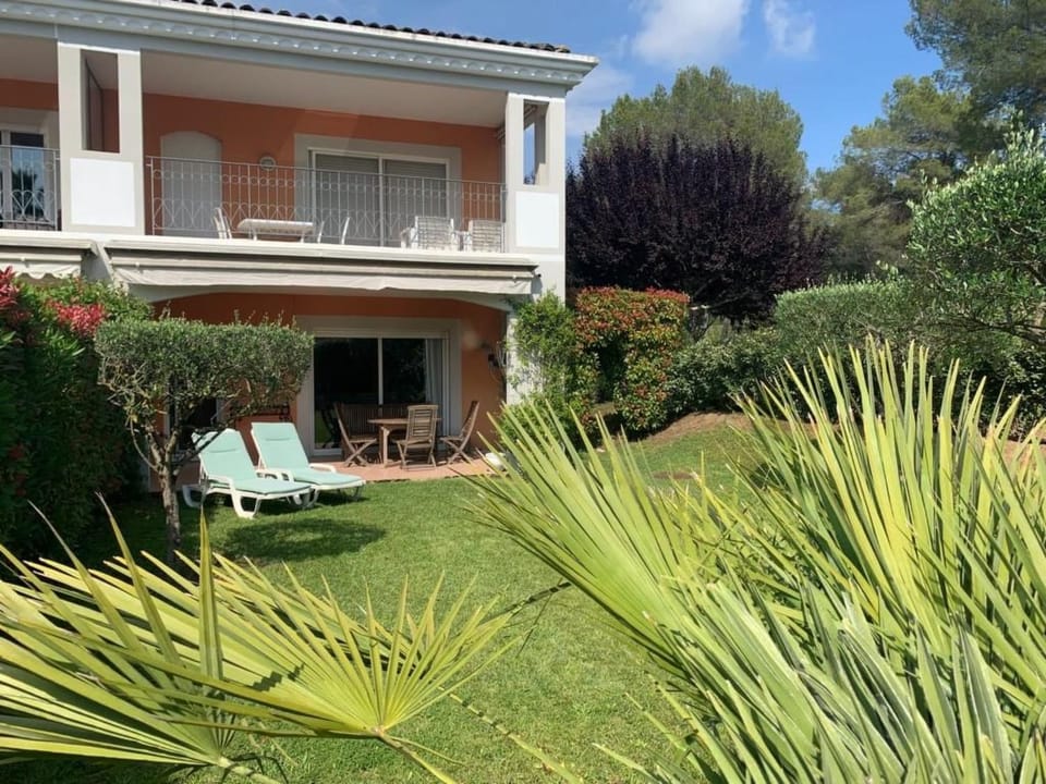 Apartment Moderne Wohnung in Mougins mit eigenem Garten by Interhome Apartment in Mougins