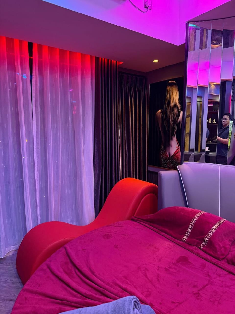 Superstay Romantic Suite at Pollux Apartment in Riau Islands, Indonesia