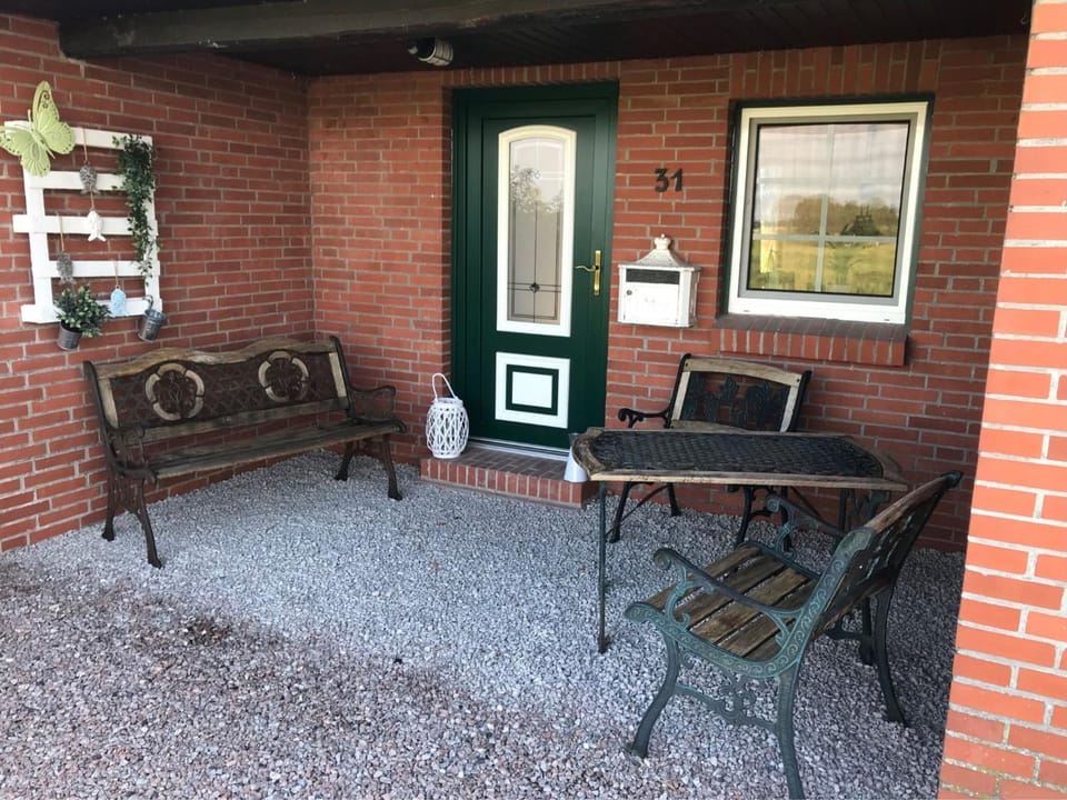 Holiday Home Gemütliches Reetdachhaus in Schleswig-Holstein by Interhome House in Schleswig-Holstein