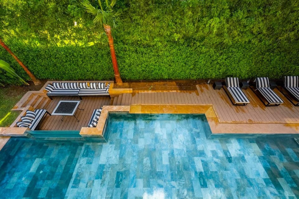 Garden, sunbed