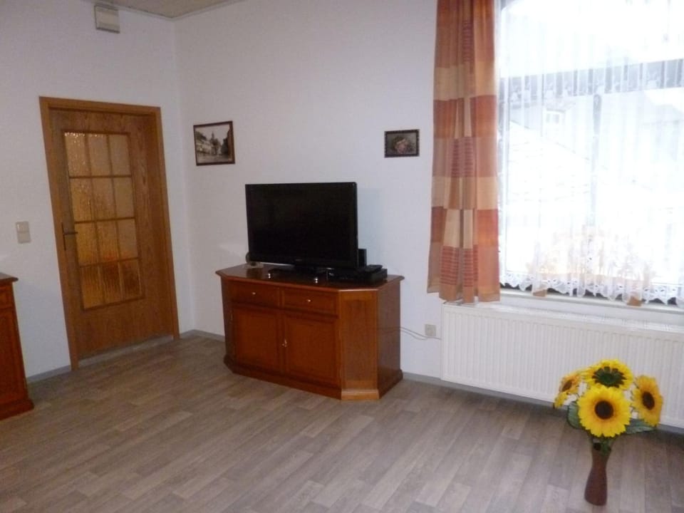 Apartment im Vierseitenhof by Interhome Apartment in Erzgebirgskreis