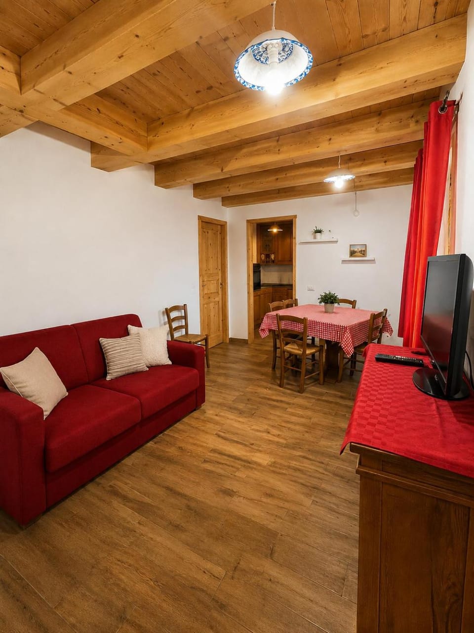 Living room, Dining area