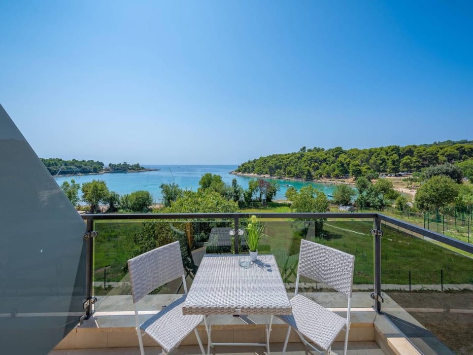 Holiday Home Villa Magnolia by Interhome House in Pula