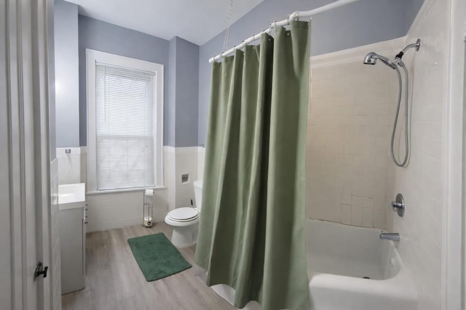 518B - Fully Furnished 1BR 1BTH - Free Parking - Monthly Rental Apartment in San Antonio