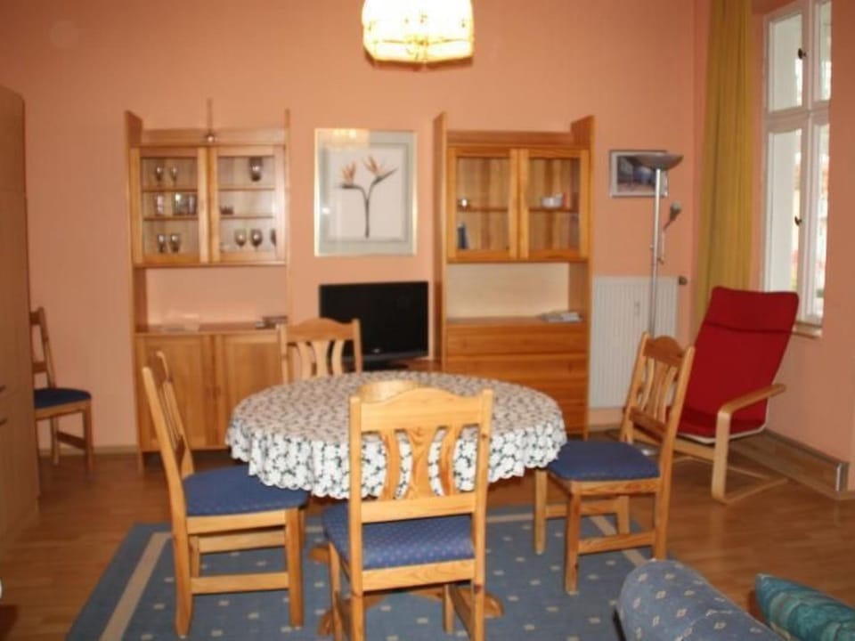 Apartment in Gründerzeitvilla in Strandnähe by Interhome Apartment in Heringsdorf