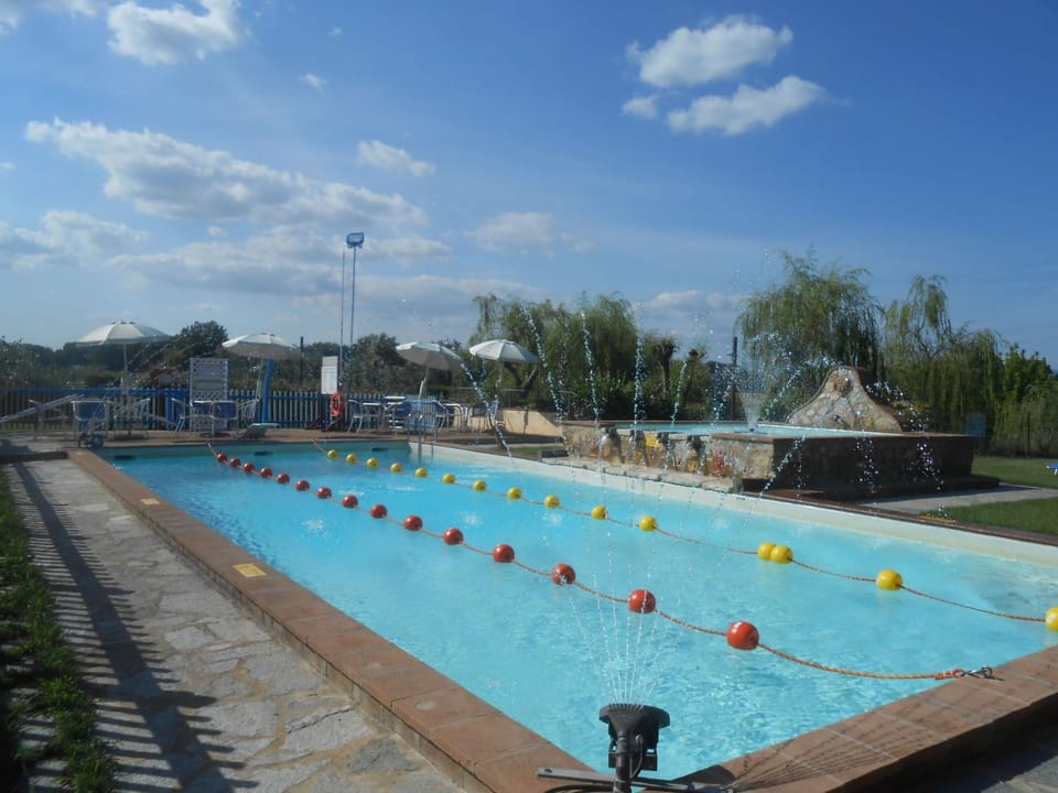 Swimming pool