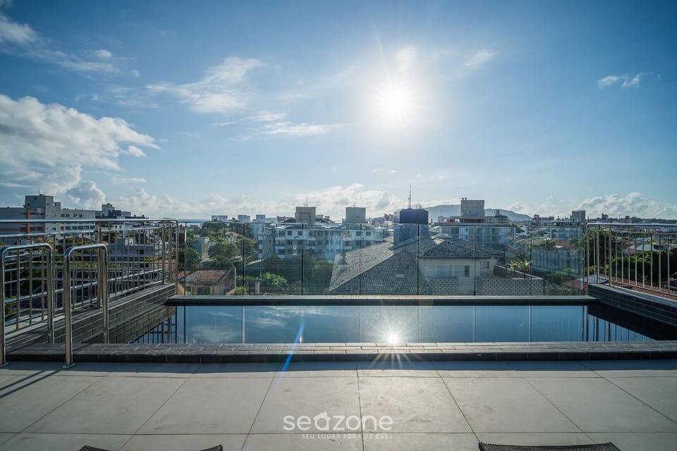 City view, Swimming pool